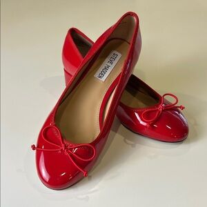 Steve Madden Glossy Red Flats